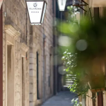 Flores بيت ضيافة